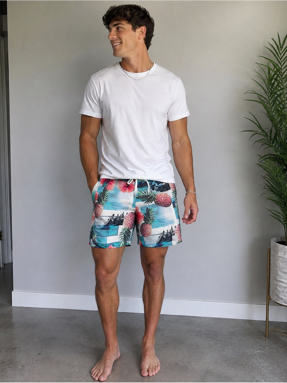 American Eagle Men's S Tropical Pineapple Floral Board Shorts Swim